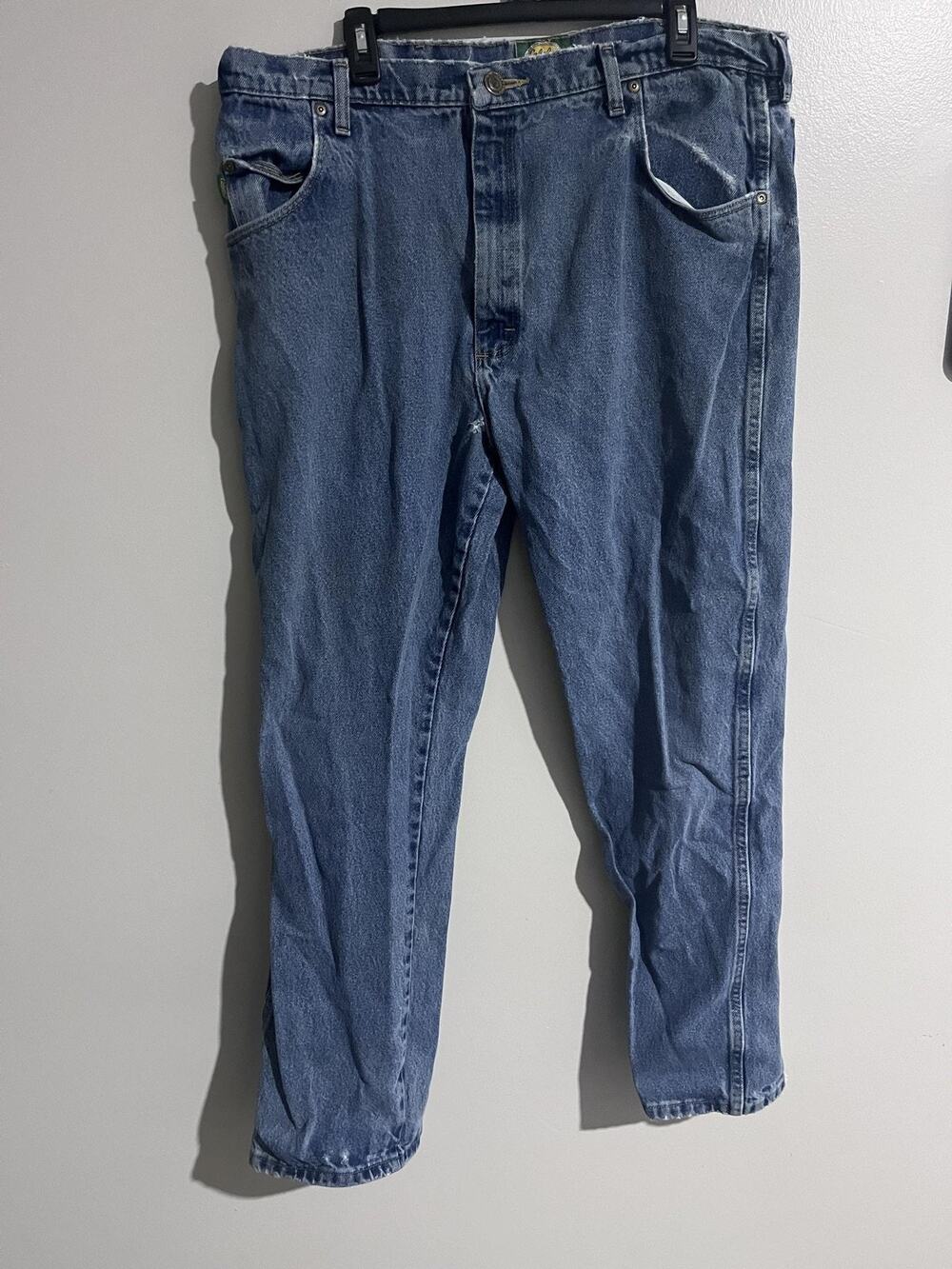 Cabela's Jeans Mens 40x29 Blue Straight Relaxed Fit Distressed 905099D
